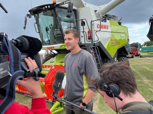 Filmteam von buten un binnen auf der Tarmstedter Ausstellung